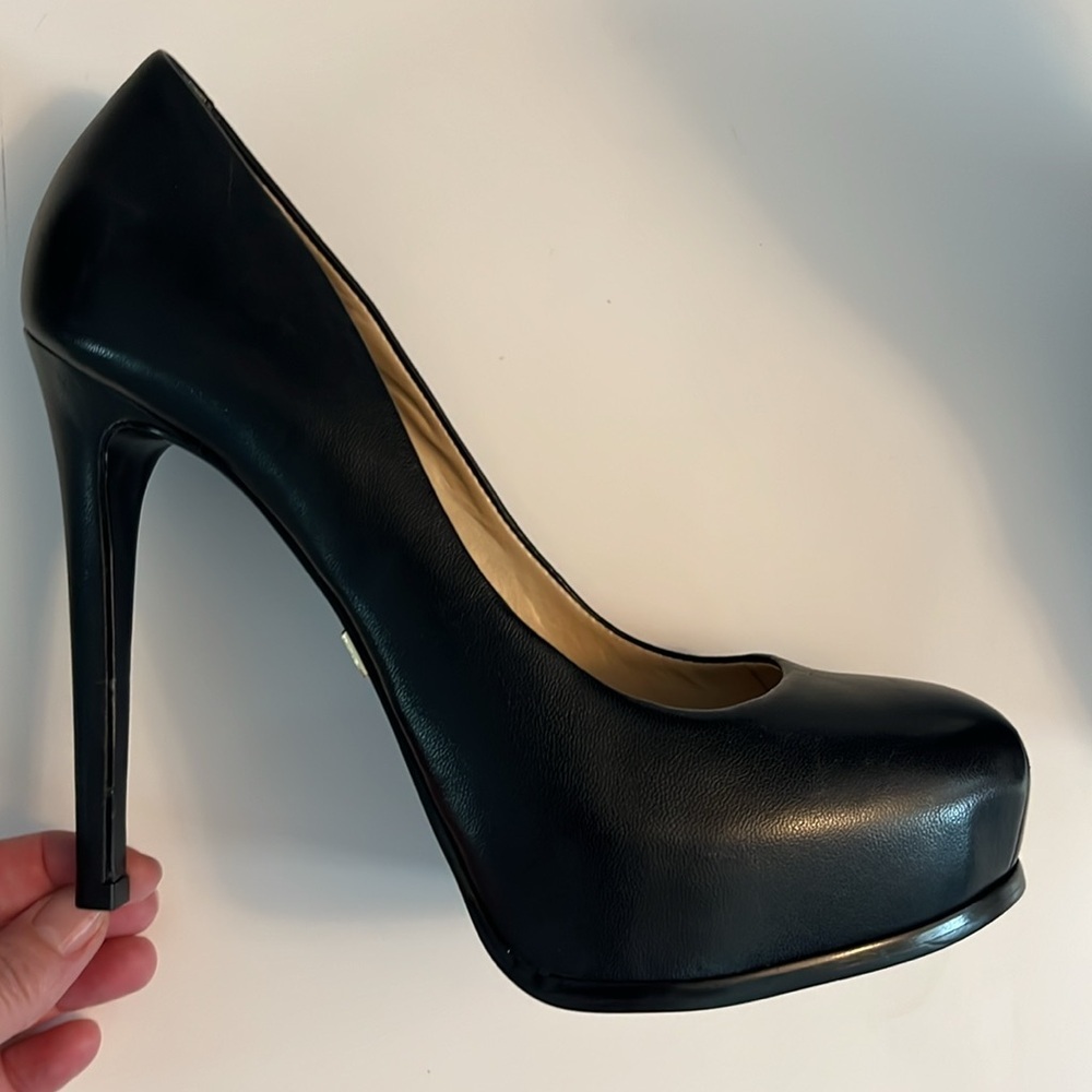 Elegant Black Women's Heels - Picture 6 of 8